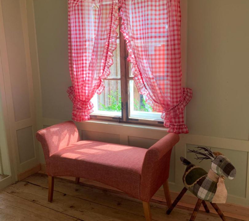 Brunnadern House | Historical Guesthouse Rosalie