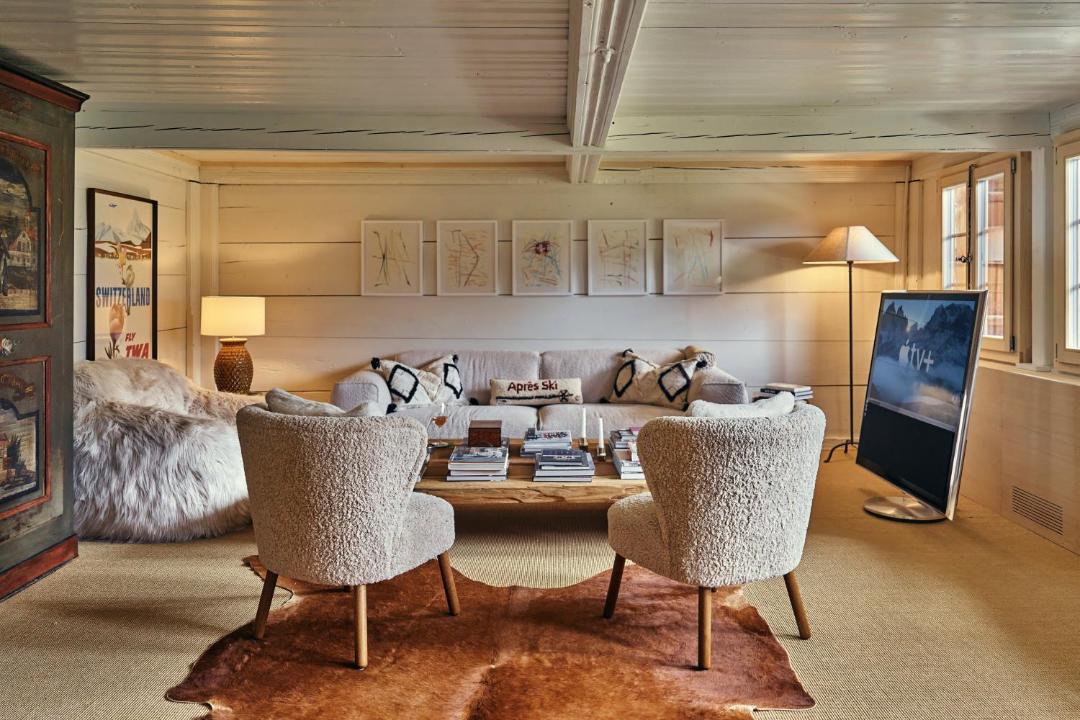 Rougemont Ski Chalet | Le Chalet Lion Rouge