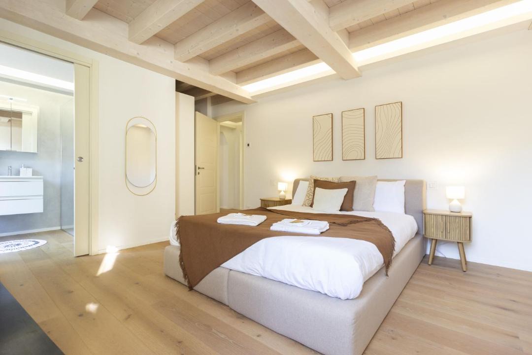 Morcote Apartment | Luxury flat by the lake