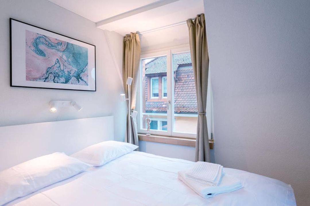 Hirslanden Apartment | HITrental Riesbach Apartments