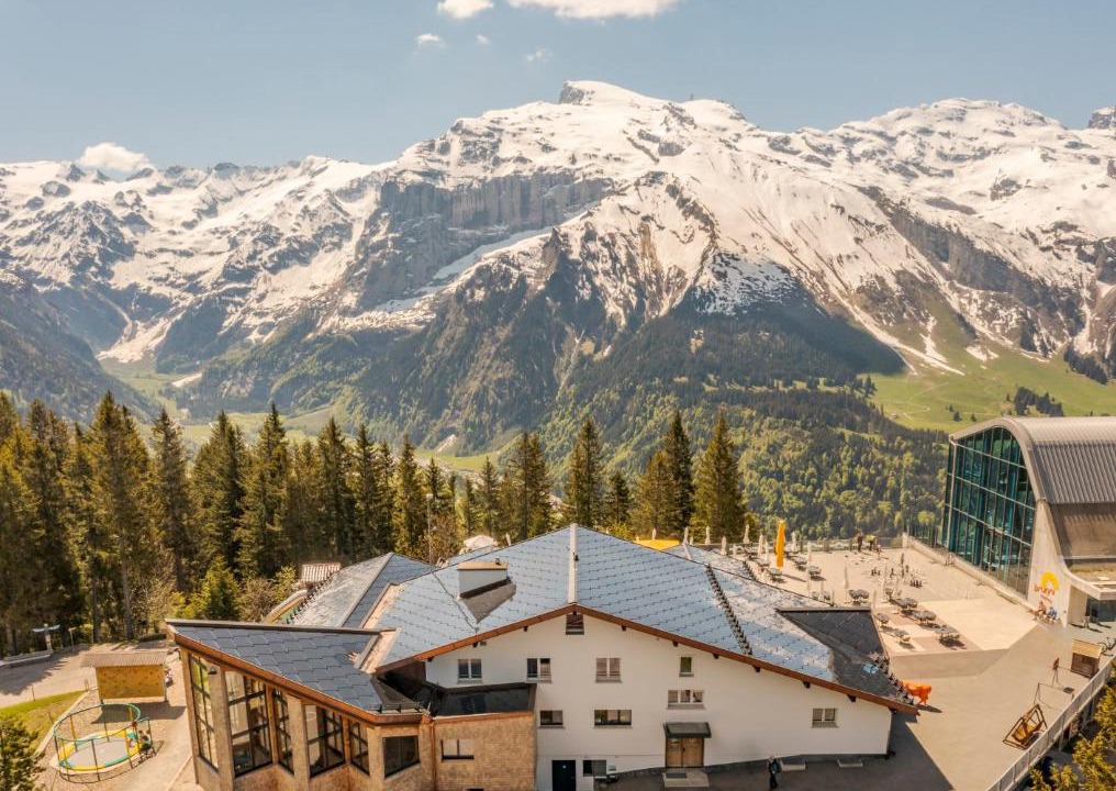 Engelberg Hostel | Berglodge Ristis