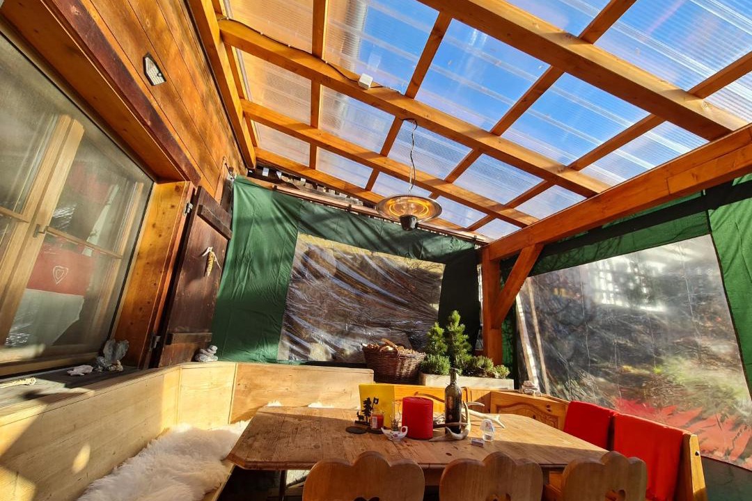 Klosters-Serneus House | Ferienhaus & Ferienwohnung Wiñay Wayna Gotschna Blick Klosters