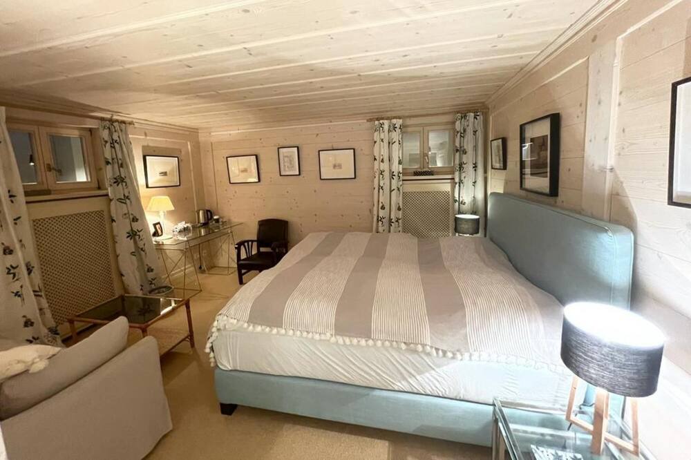 Photo of Bedroom in Rougemont
