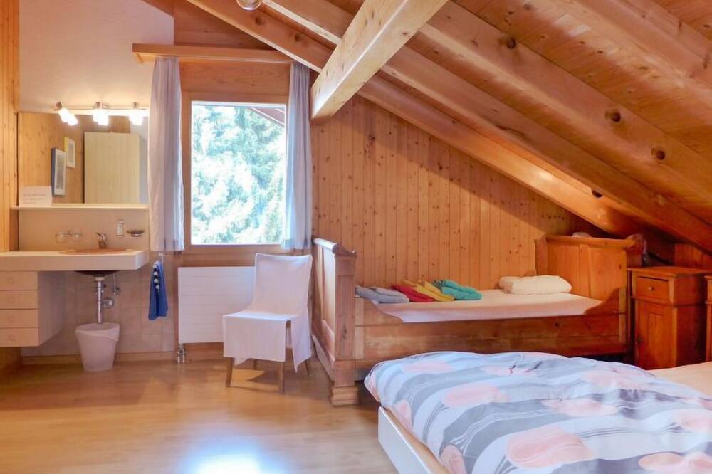 Photo of Bedroom in Spiez