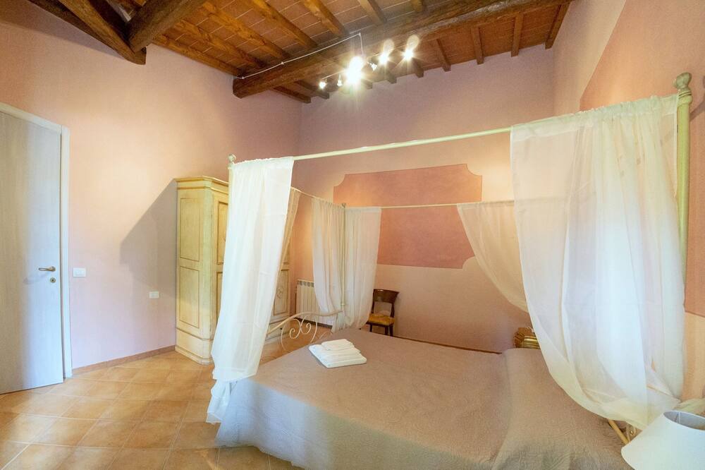 Photo of Bedroom in Ponte Agli Stolli