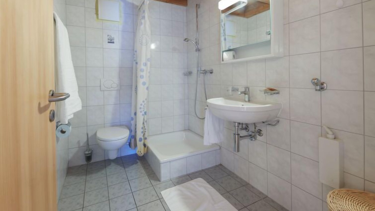 Photo of Bathroom in Vex