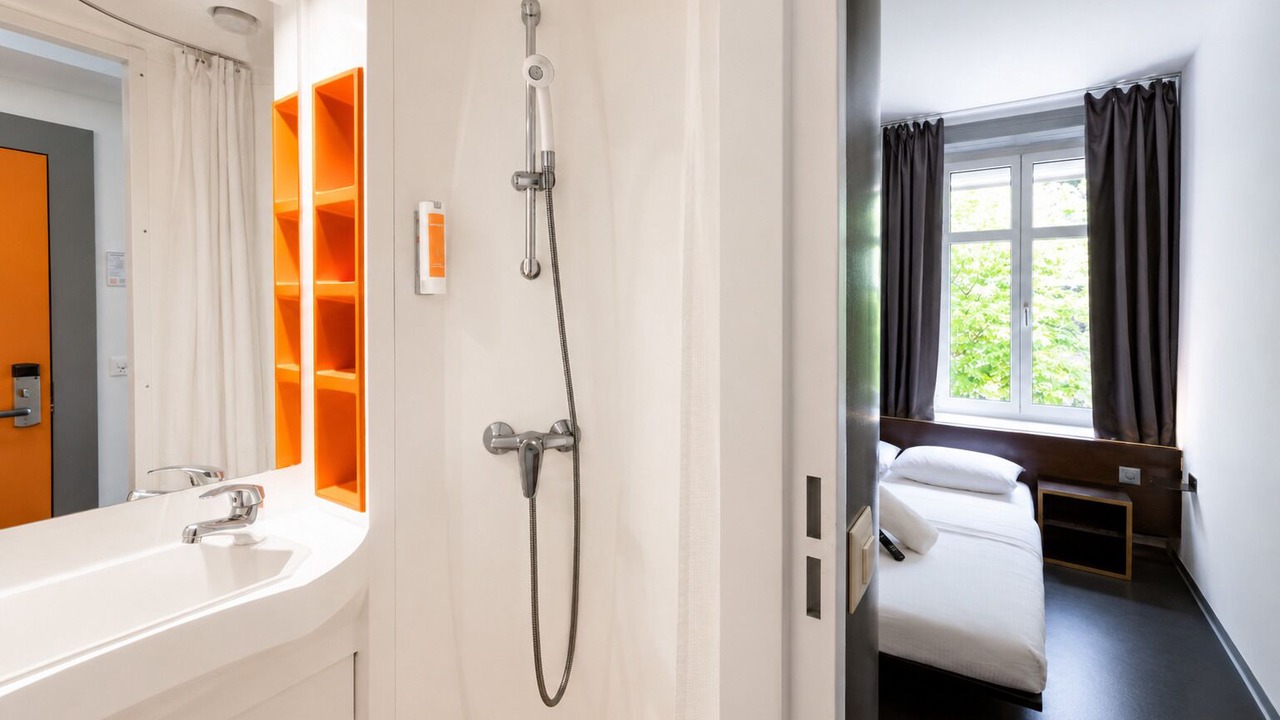 Photo of Bathroom in Langstrasse