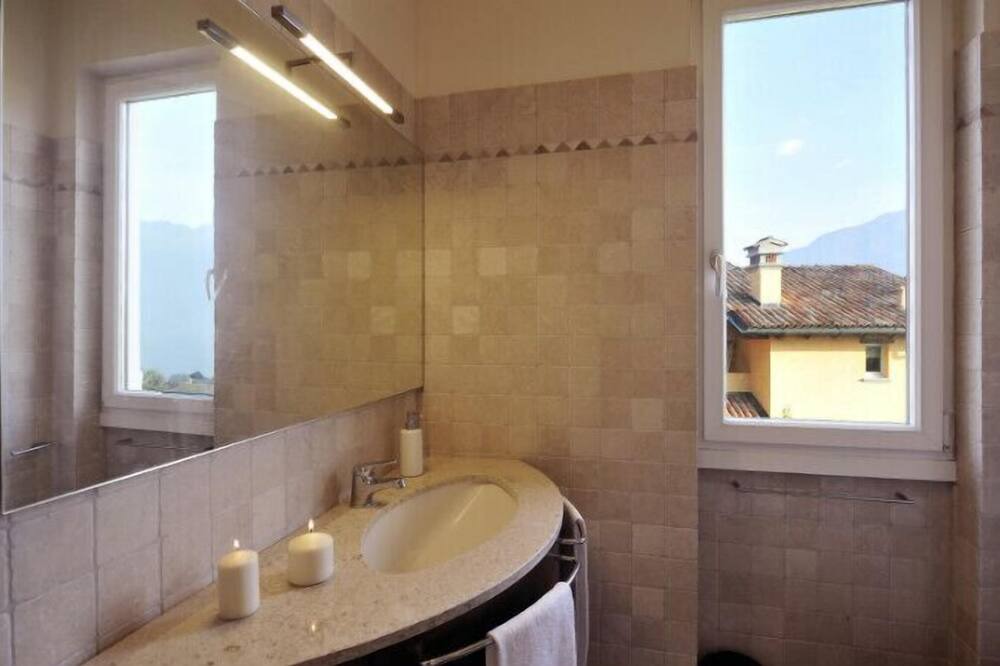 Photo of Bathroom in Ossuccio
