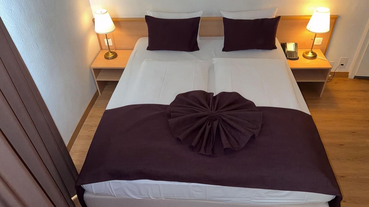 Photo of Bedroom in Hard