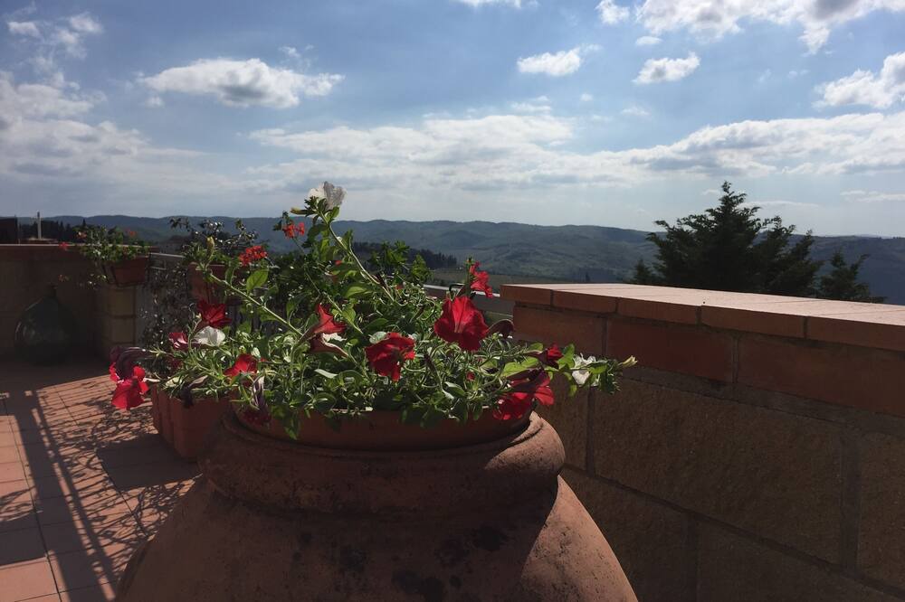 Photo of Patio Balcony in Panzano in Chianti