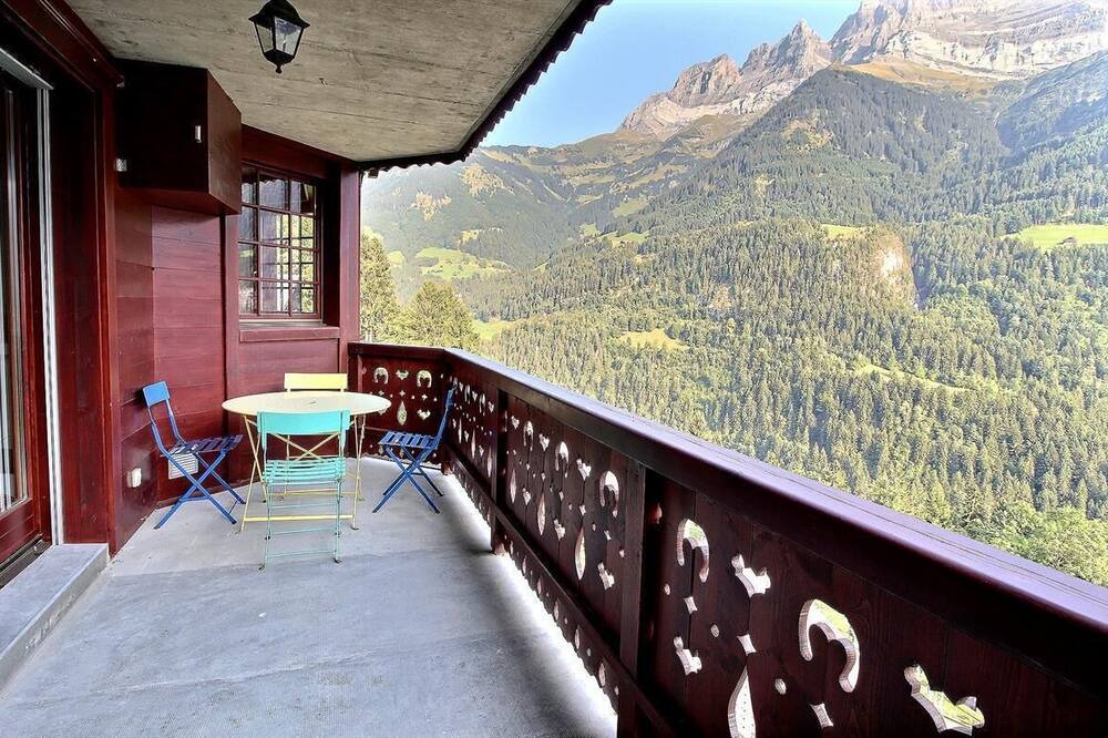 Photo of Patio Balcony in Champery
