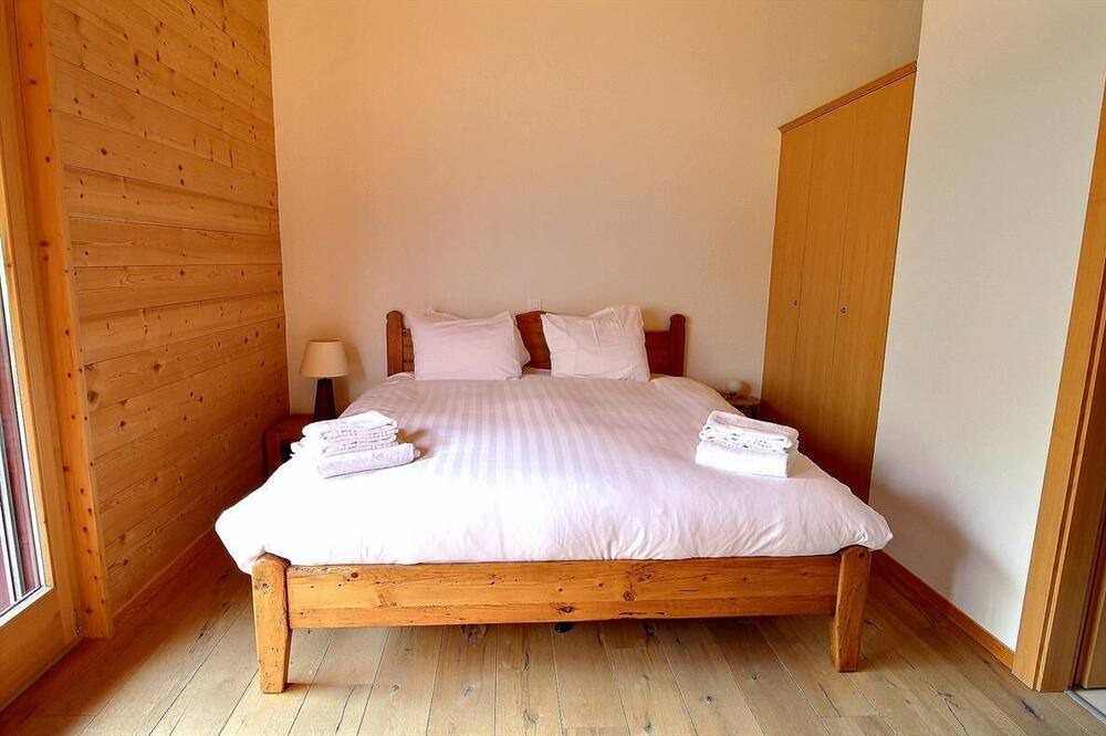 Photo of Bedroom in Champery