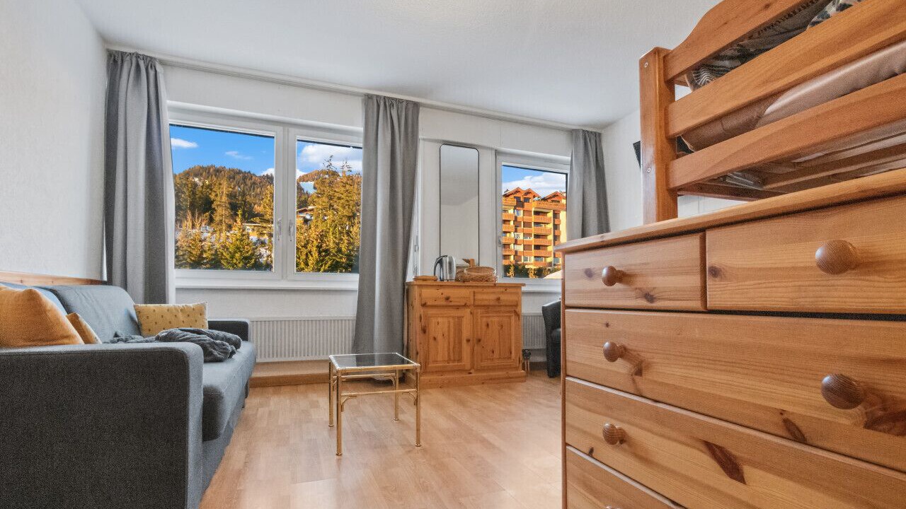 Photo of Livingroom in Lens
