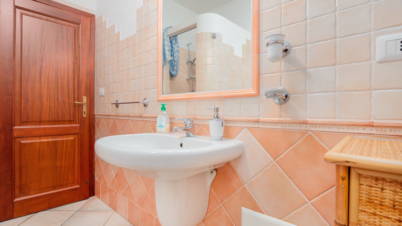 Photo of Bathroom in San Teodoro City Centre