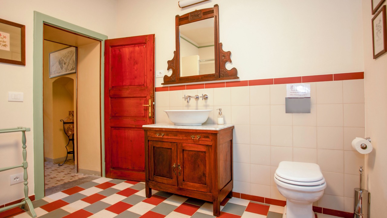 Photo of Bathroom in Lenno