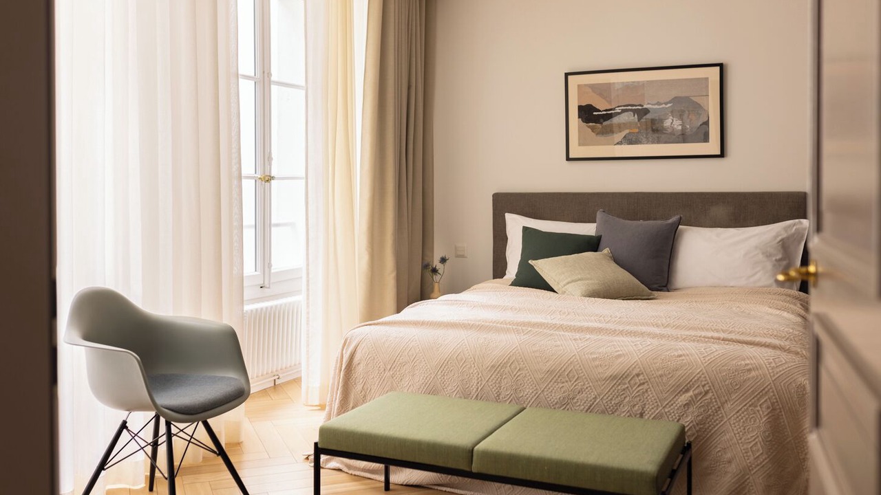 Photo of Bedroom in Geneva Old Town