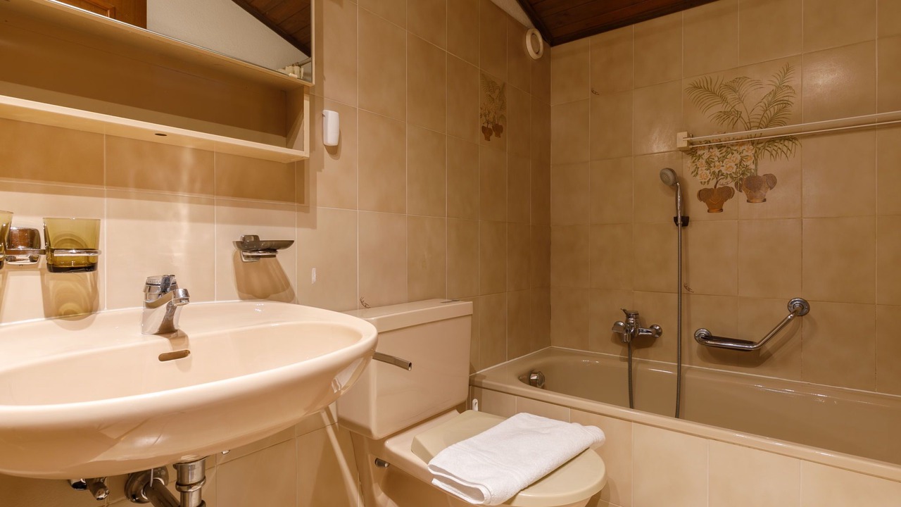 Photo of Bathroom in Surlej