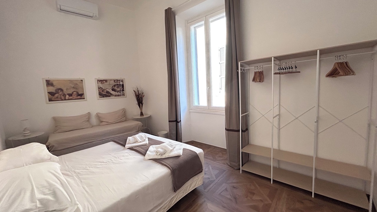 Photo of Bedroom in Rome City Centre