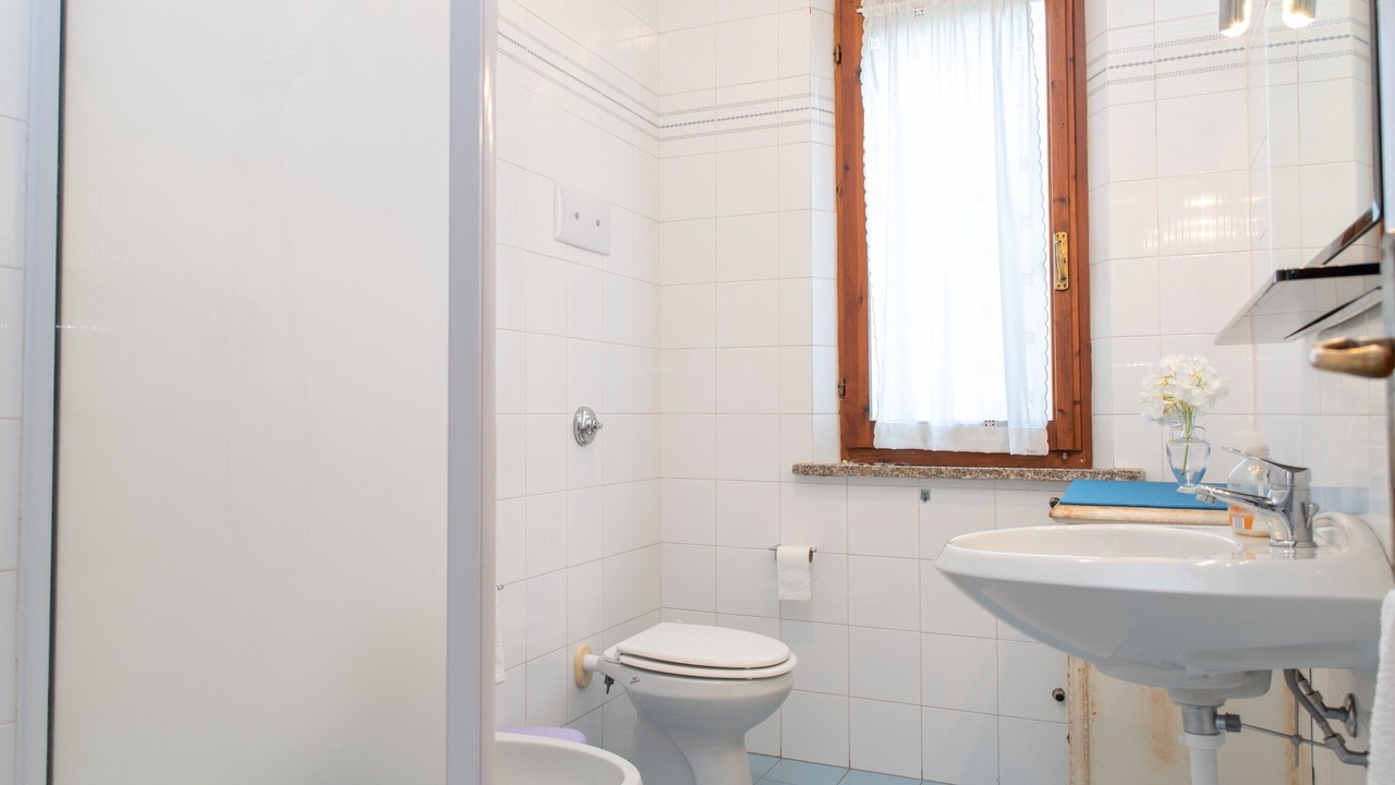 Photo of Bathroom in Suaredda-Traversa