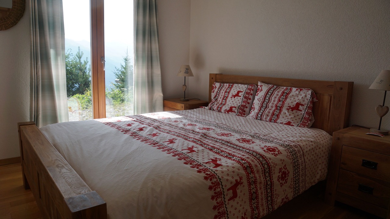 Photo of Bedroom in Vex
