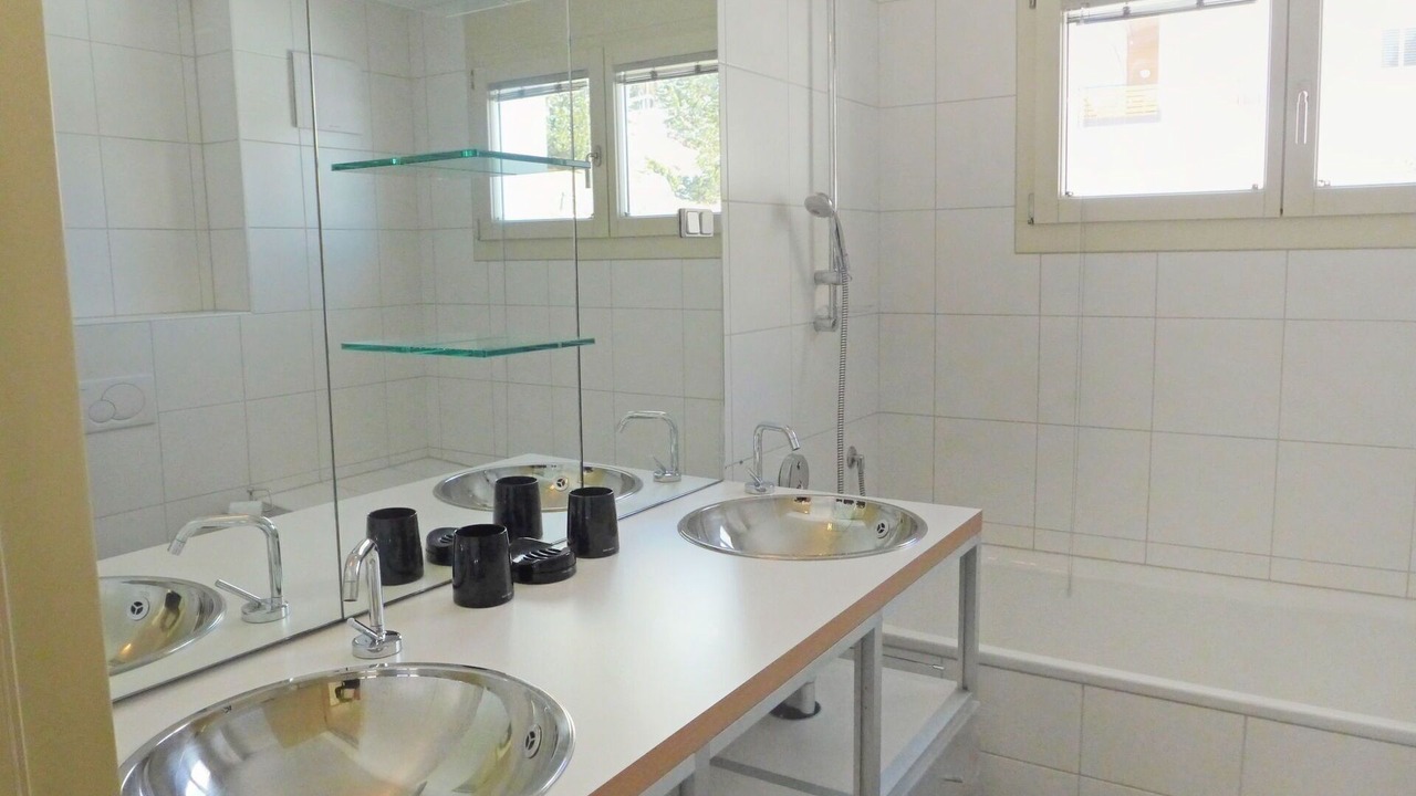 Photo of Bathroom in Samedan