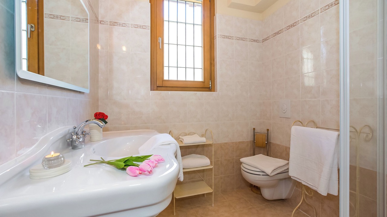 Photo of Bathroom in Tremezzo