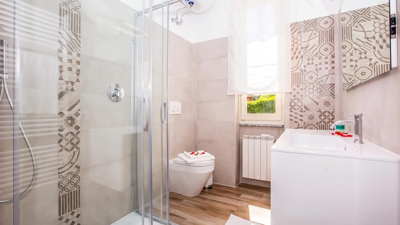 Photo of Bathroom in Menaggio