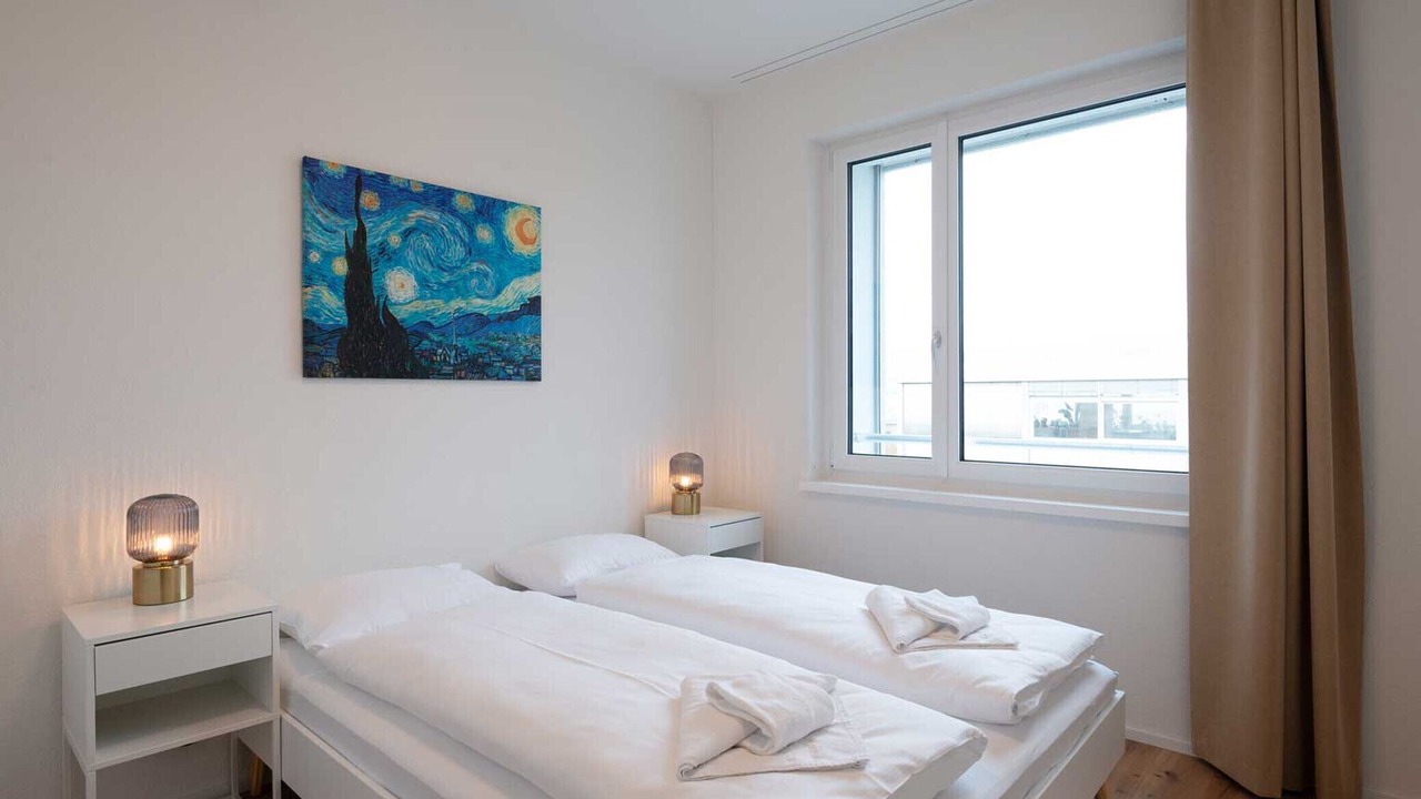 Photo of Bedroom in Center
