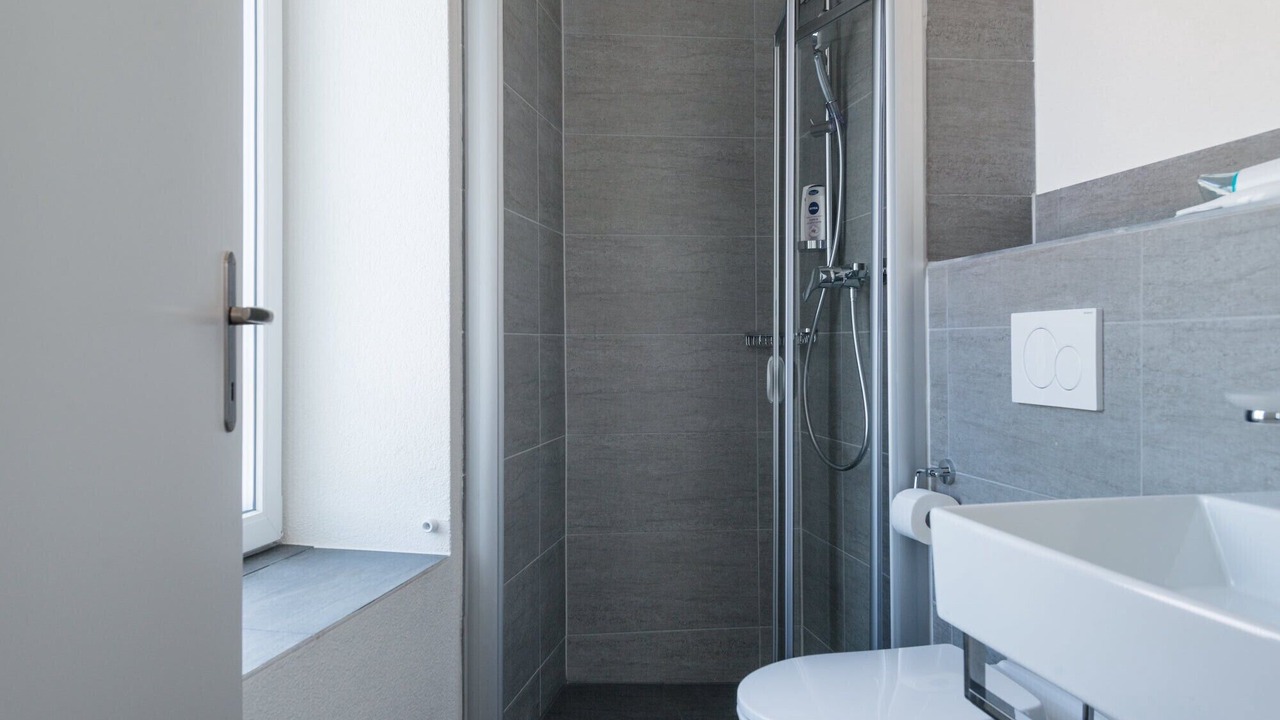 Photo of Bathroom in District 9