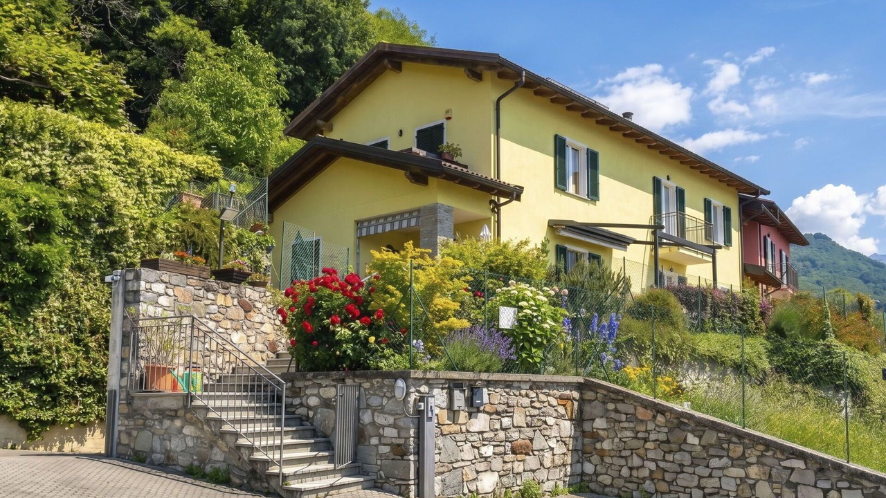 Photo of Patio Balcony in Trezzone