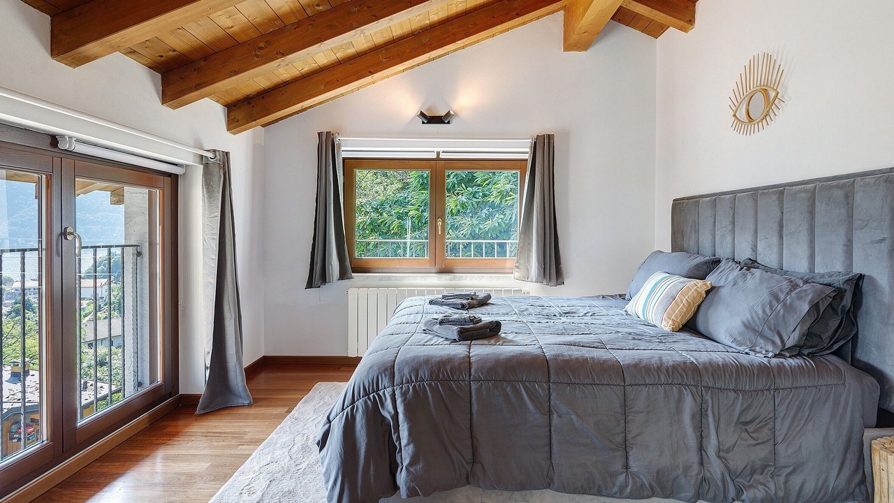Photo of Bedroom in Como