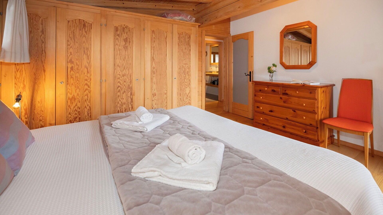 Photo of Bedroom in Arveyes