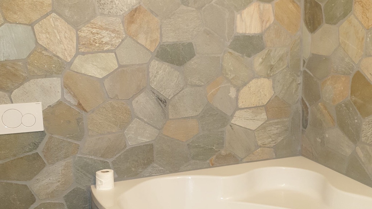 Photo of Bathroom in Lens