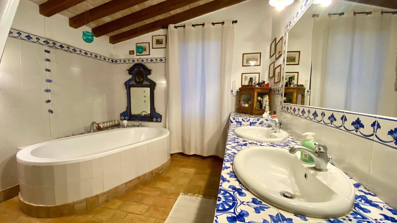 Photo of Bathroom in Soriano nel Cimino