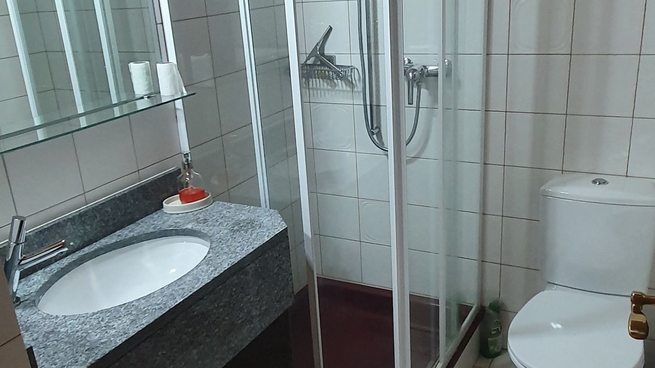 Photo of Bathroom in Jenins