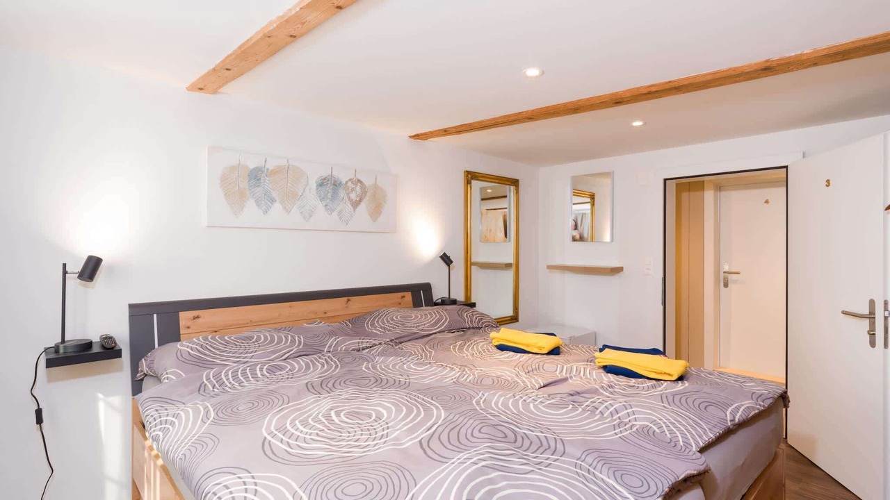 Photo of Bedroom in Naefels