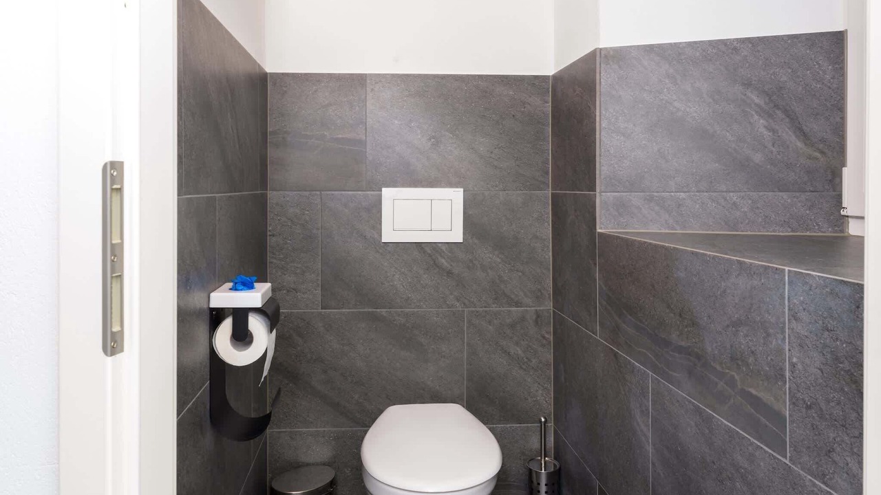 Photo of Bathroom in Naefels