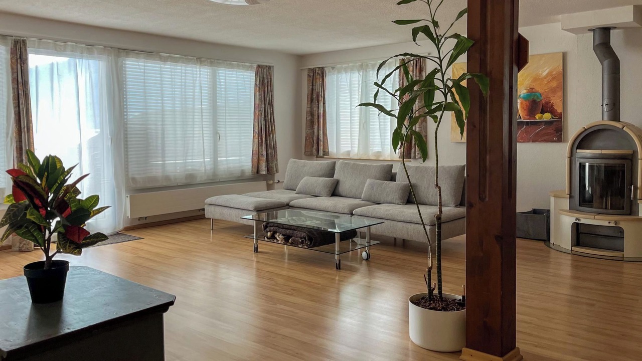 Photo of Livingroom in Faulensee