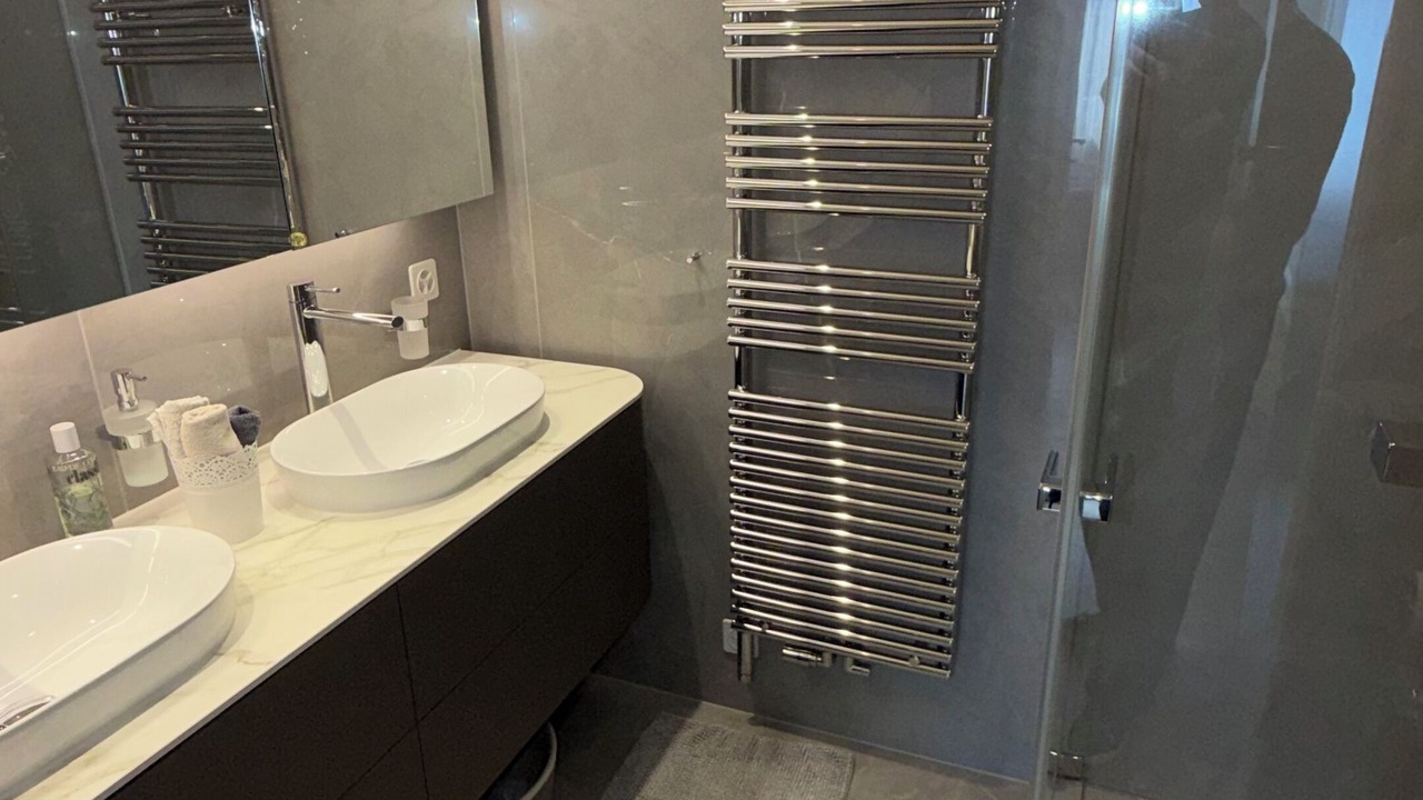 Photo of Bathroom in Tour-de-Champel
