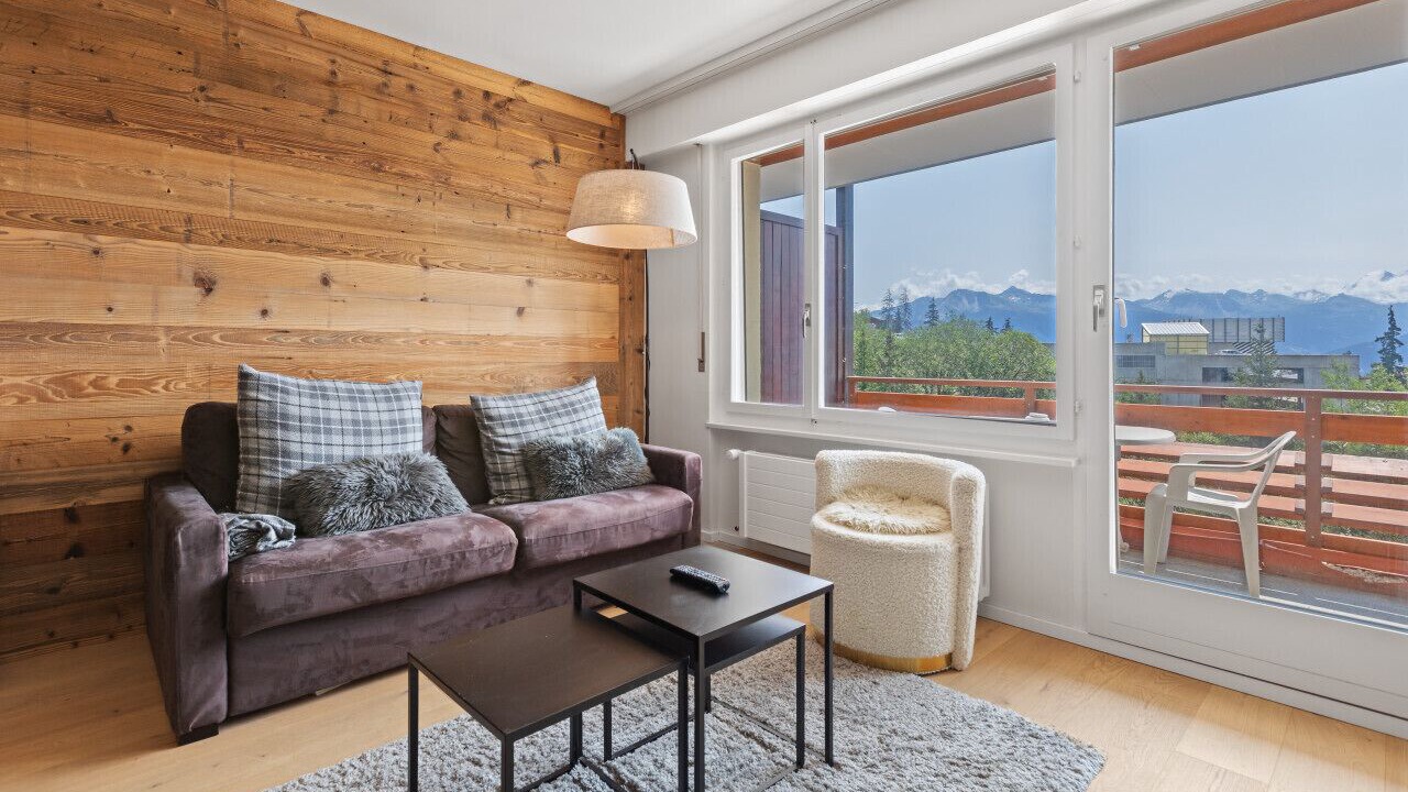 Photo of Livingroom in Lens