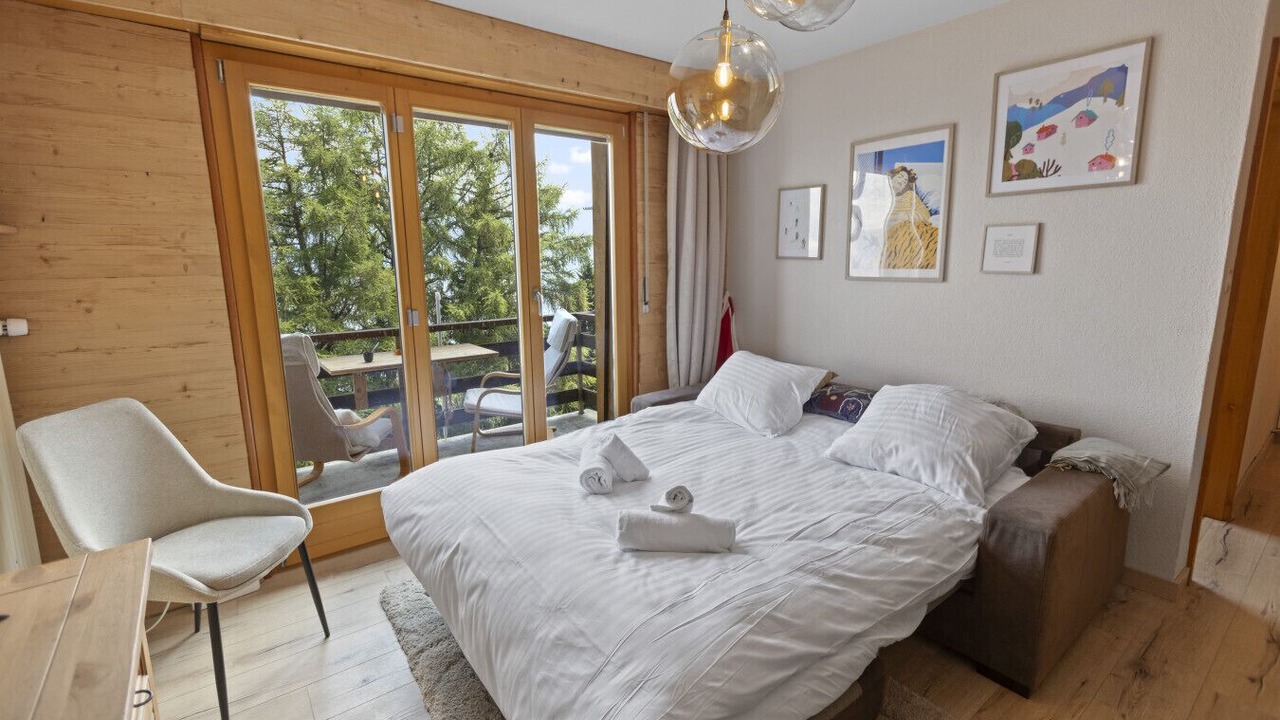 Photo of Bedroom in Vex