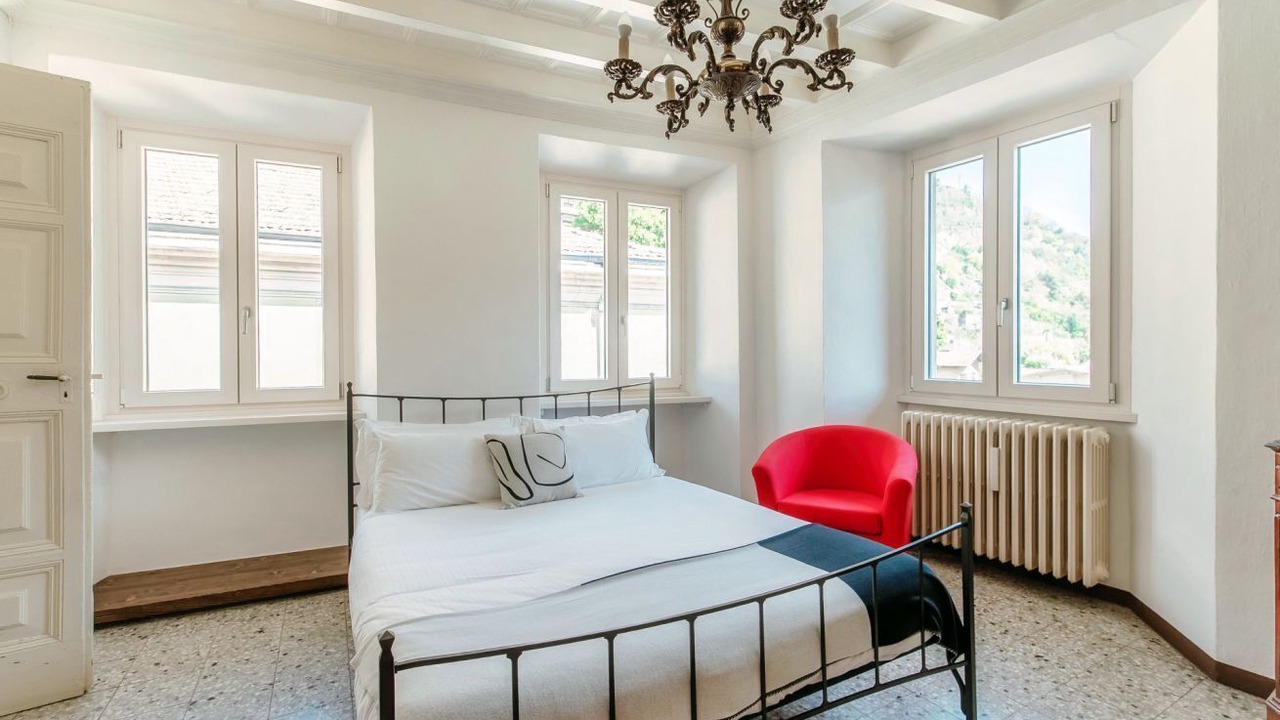 Photo of Bedroom in Gravedona