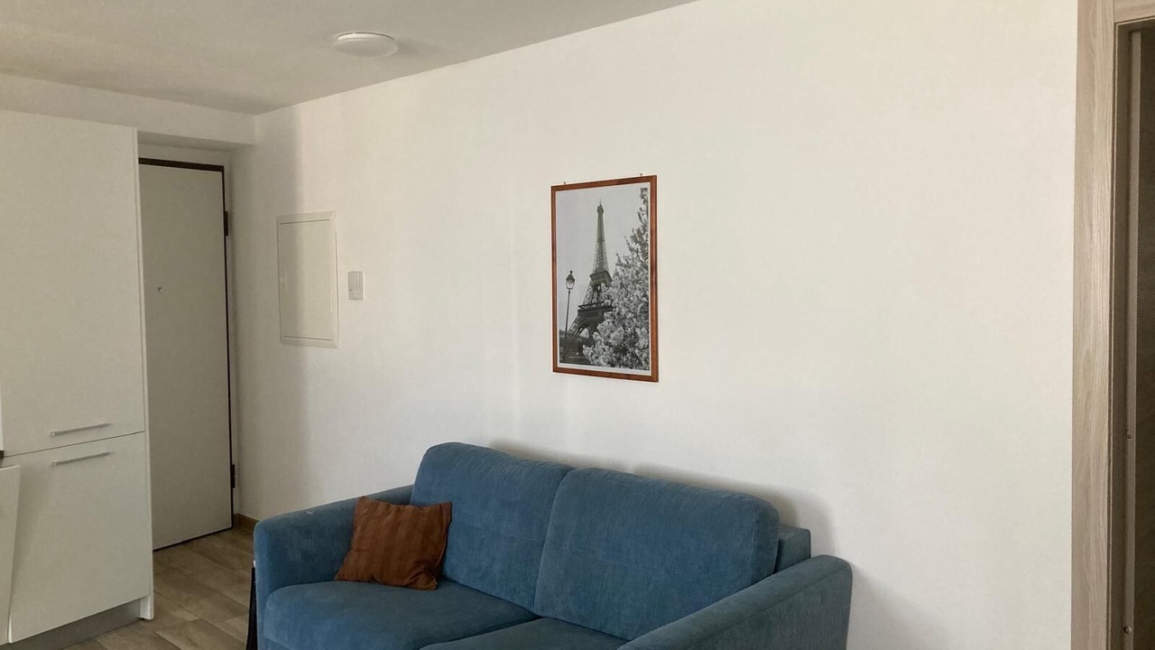 Photo of Livingroom in Curio