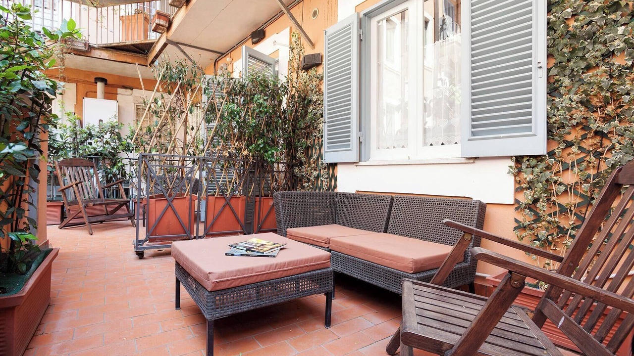 Photo of Patio Balcony in Navona
