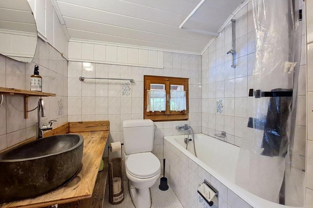 Photo of Bathroom in Arolla