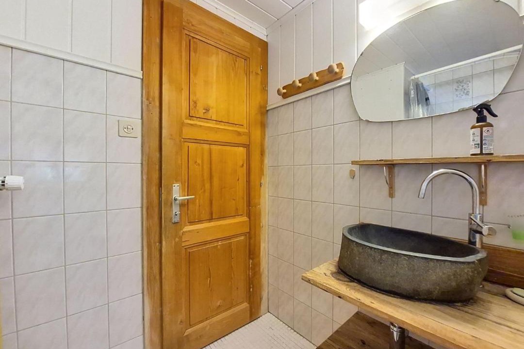 Photo of Bathroom in Arolla