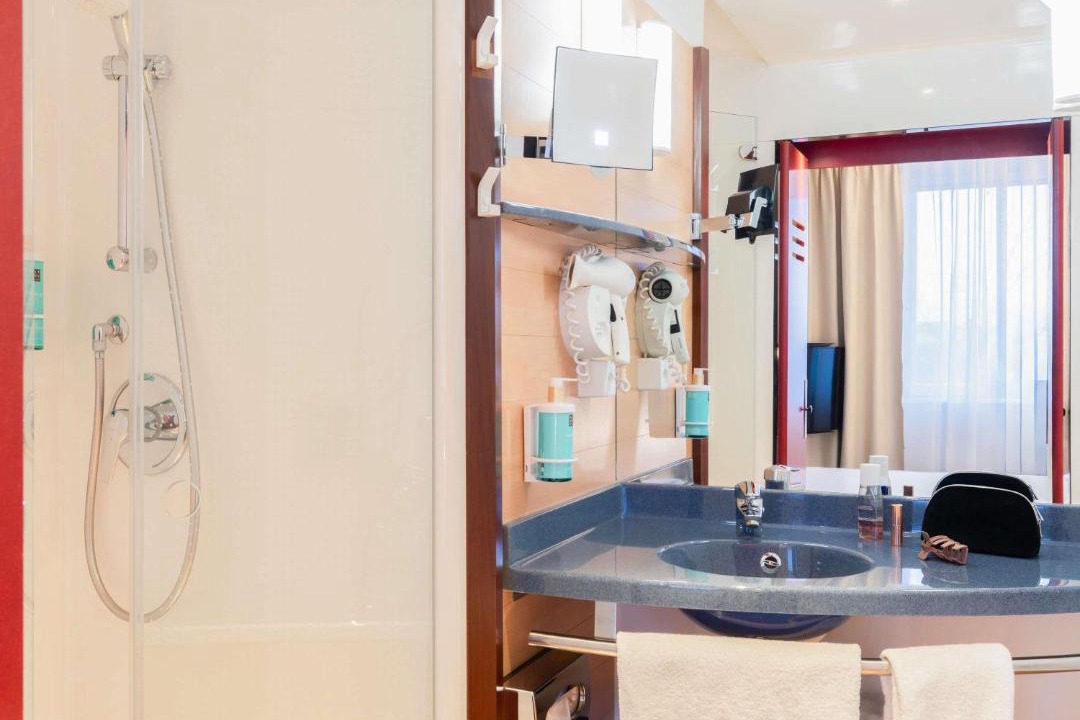 Photo of Bathroom in Vernier