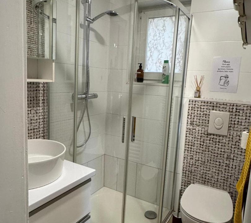 Photo of Bathroom in Gwatt