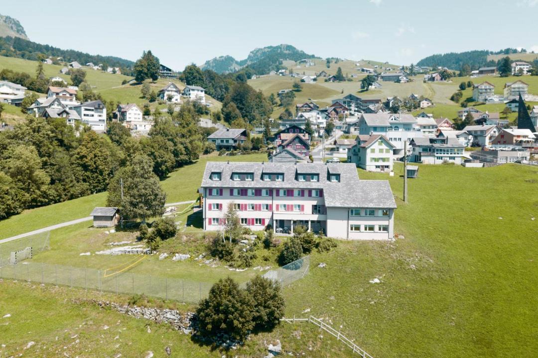 Photo of Buildings in Amden