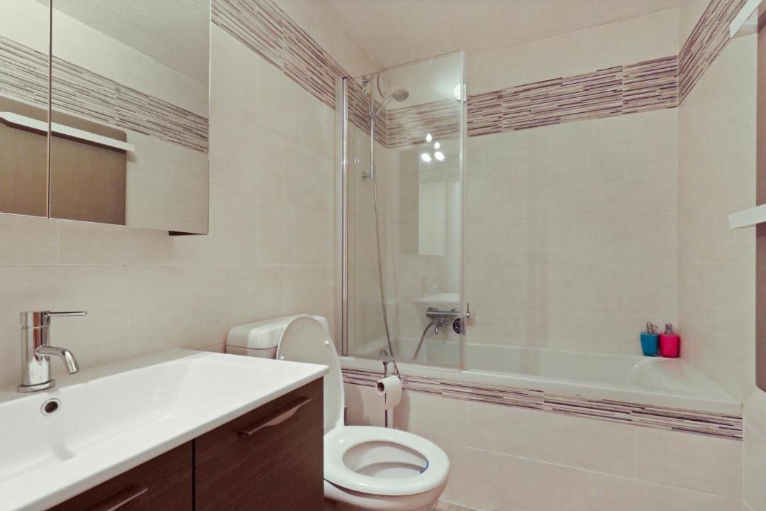 Photo of Bathroom in Vex